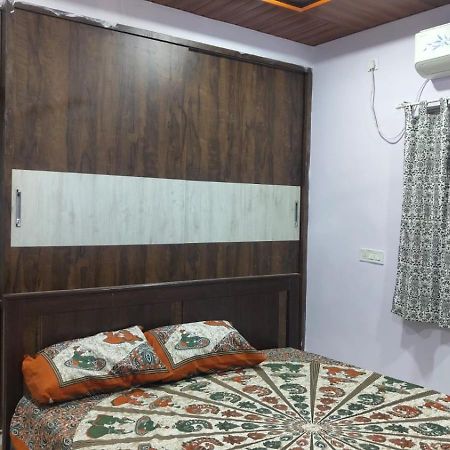 하이데라바드 Sri Gowri Residency 빌라 외부 사진