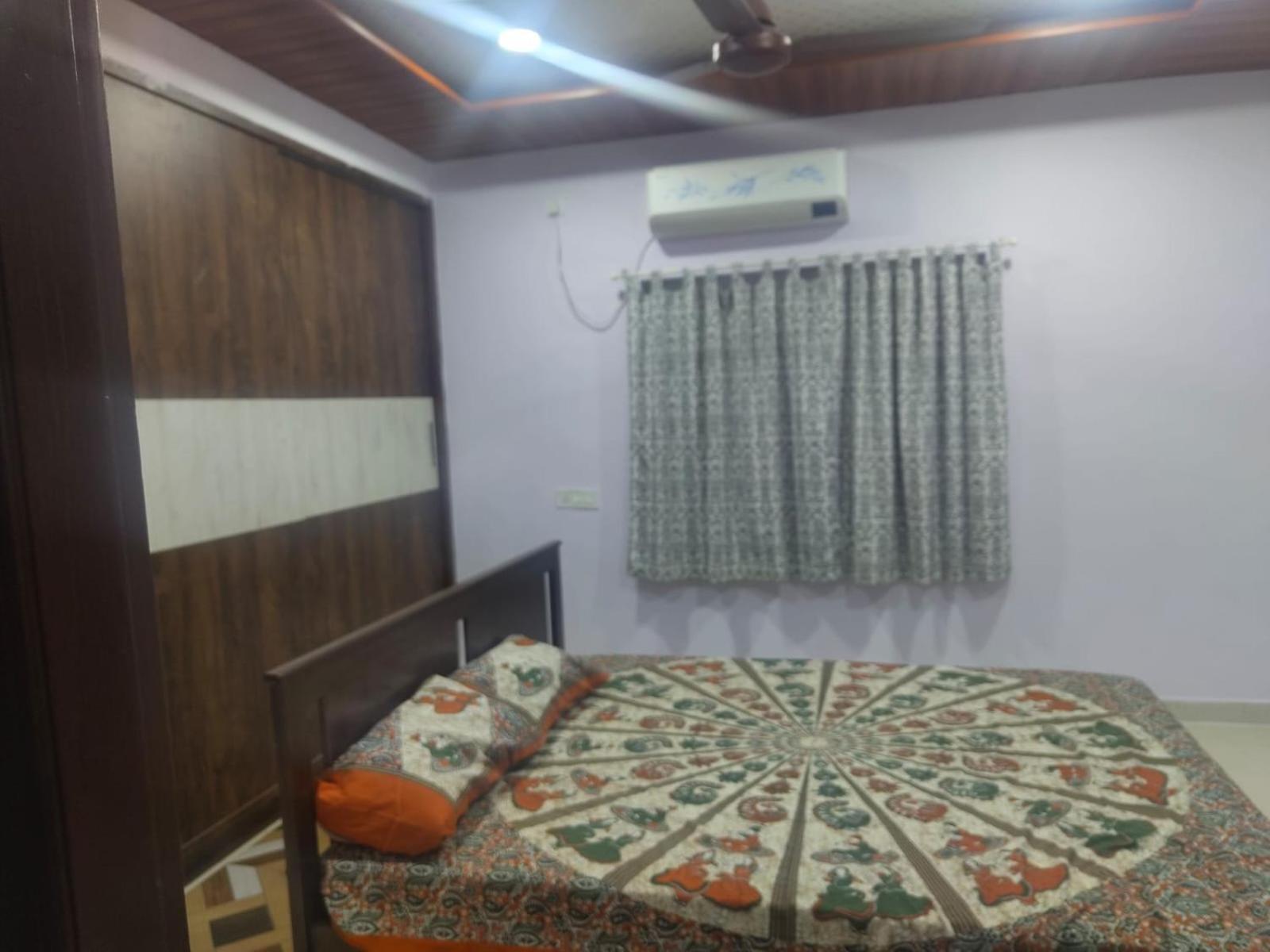 하이데라바드 Sri Gowri Residency 빌라 외부 사진